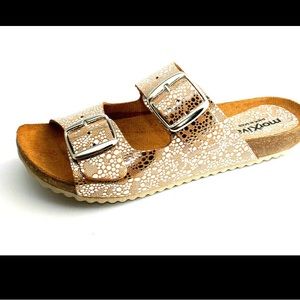 Morxiva Women’s Bio Sandal NWOB SOLD OUT Color